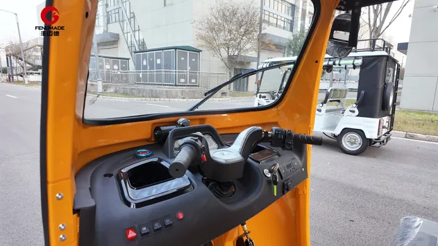Fengmade Electric Tricycle: 4000W Motor, 1320mm Width, and Stability